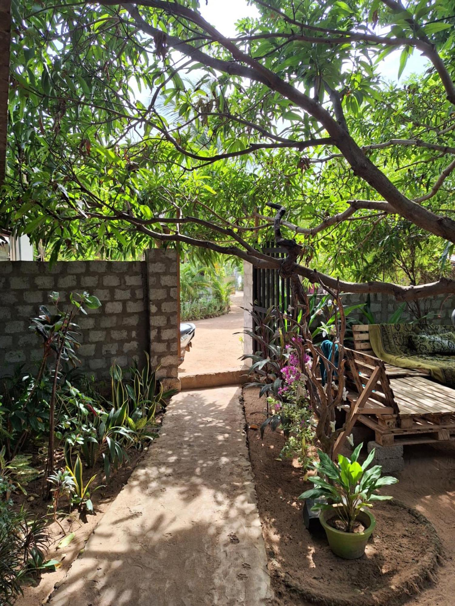 Akki'S Hostel Trincomalee Eksteriør billede