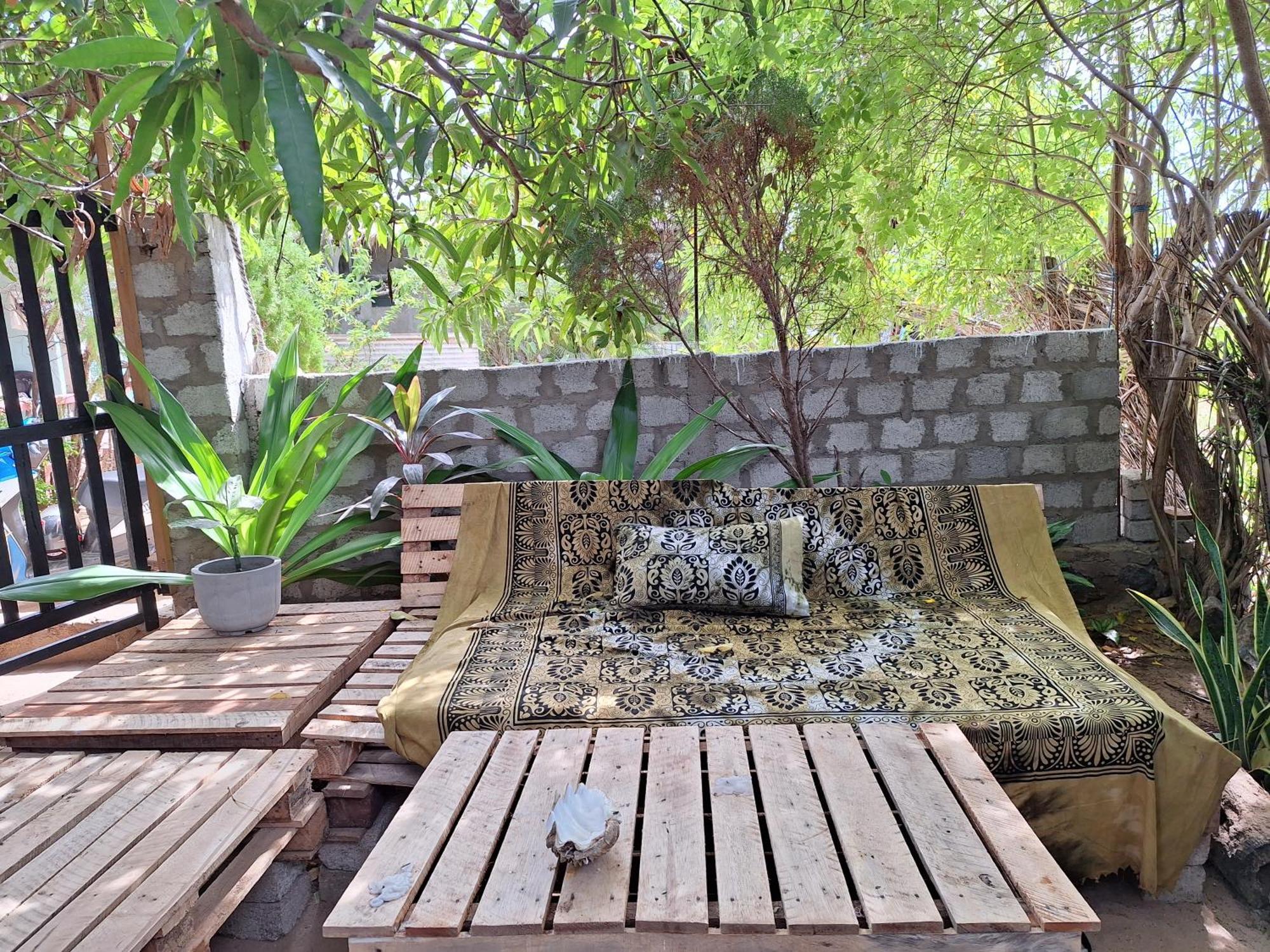 Akki'S Hostel Trincomalee Eksteriør billede