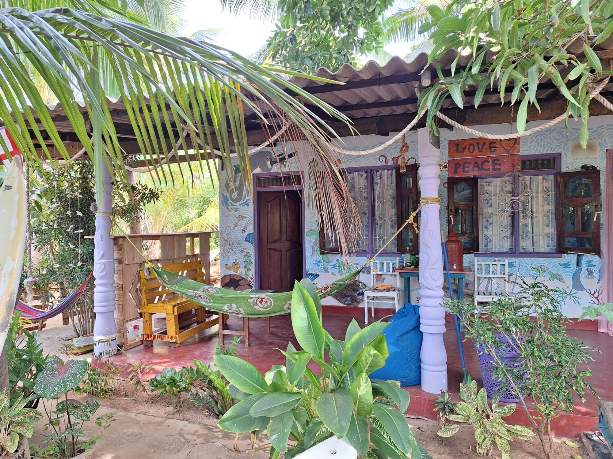 Akki'S Hostel Trincomalee Eksteriør billede